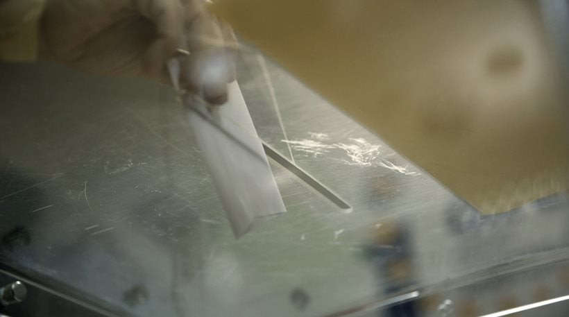 Δημοσκόπηση: Προβάδισμα 8 μονάδων της ΝΔ έναντι του ΣΥΡΙΖΑ